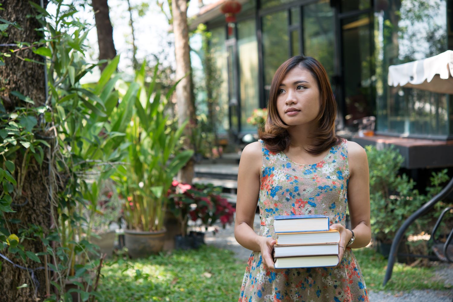 วรรณกรรมไทยสมัยรัตนโกสินทร์: ภาพสะท้อนการเปลี่ยนแปลงสังคม